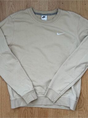 Nike Beige Crewneck Sweatshirt Men’s Medium Embroidered Swoosh